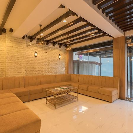 Oyo 729 Hotel Era Balaju Bagian luar foto