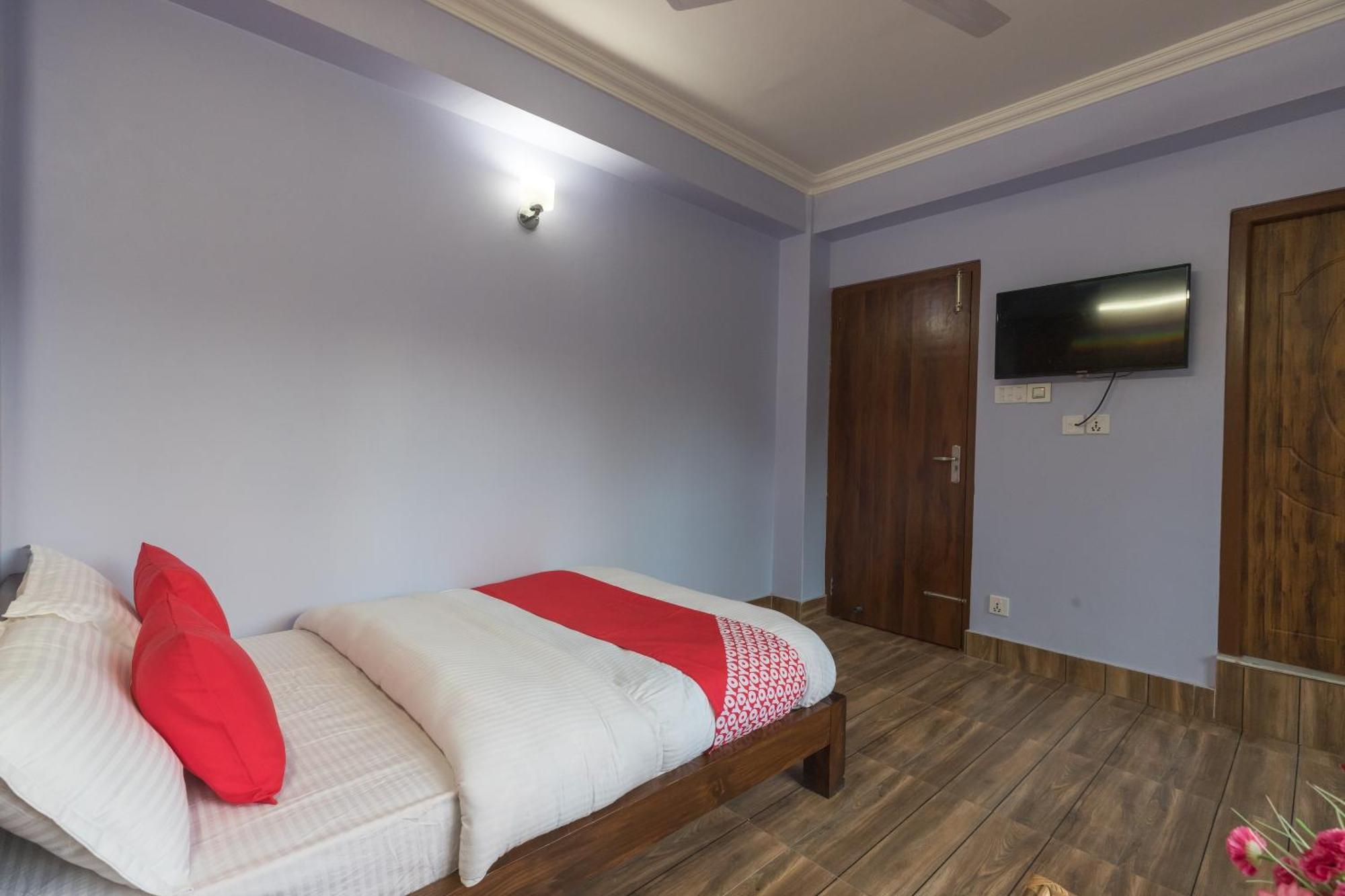 Oyo 729 Hotel Era Balaju Bagian luar foto